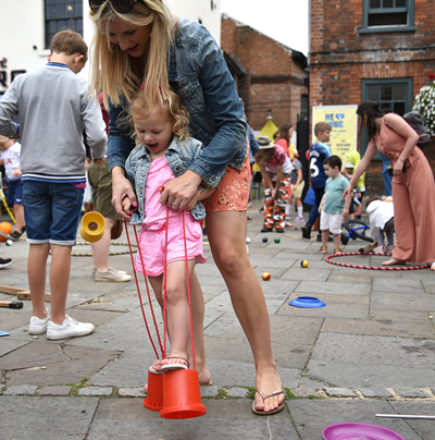walking on bucket stils
